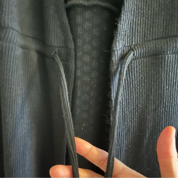 Chaser (sold on Revolve) Love Rib Long Cardigan Size Medium in Black NWT - Picture 7 of 11